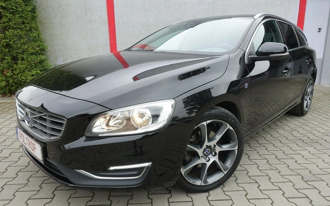 Volvo V60 cena 45900 przebieg: 166000, rok produkcji 2015 z Jasień małe 379